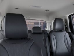 Kia Carnival full