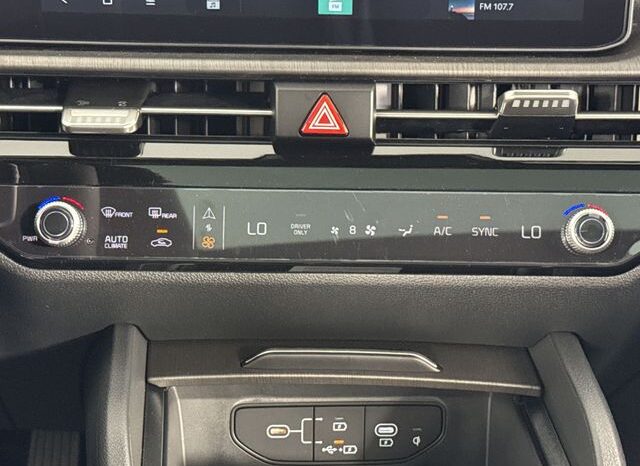 
								Kia Sportage Hybrid full									