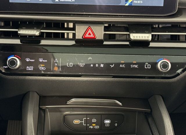 
 Kia Sportage Hybrid full									