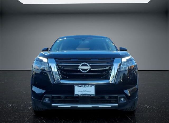 
								Nissan Pathfinder full									