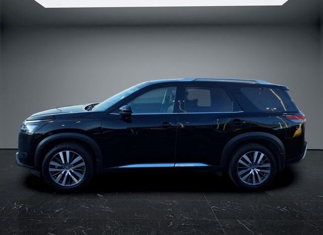 
								Nissan Pathfinder full									