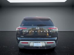 
										Nissan Pathfinder full									