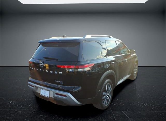
								Nissan Pathfinder full									