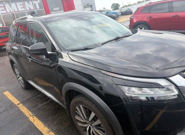 
 Nissan Pathfinder full									