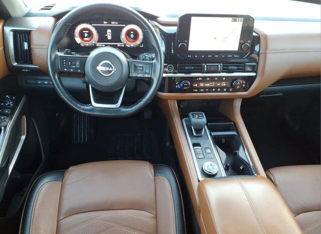 
								Nissan Pathfinder full									