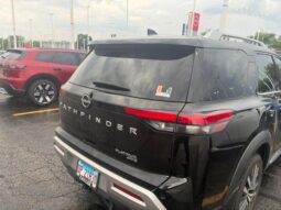 Nissan Pathfinder full