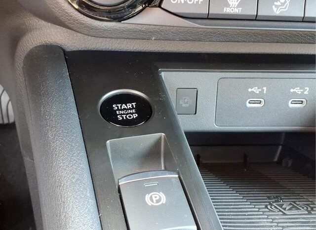 
								Nissan Kicks full									