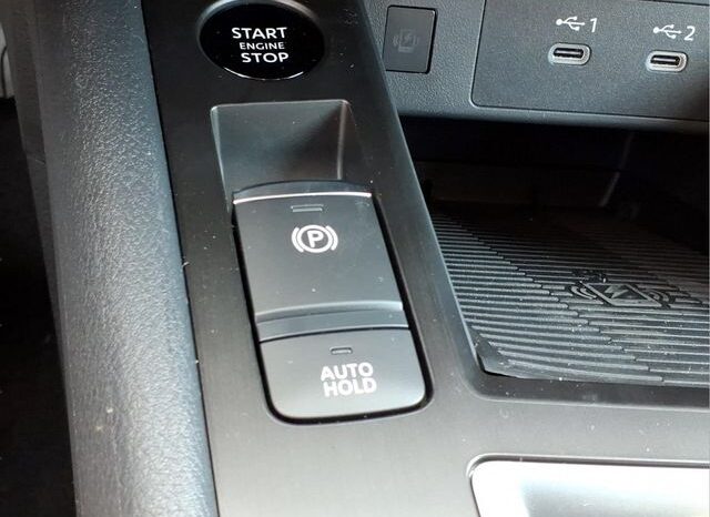 
								Nissan Kicks full									