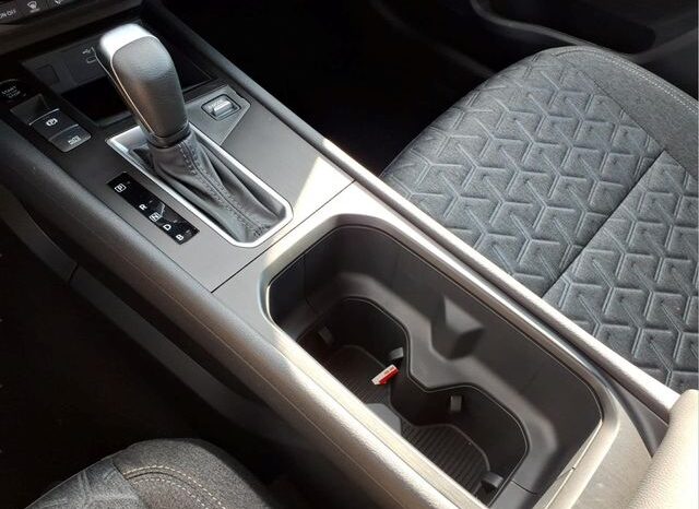
								Nissan Kicks full									