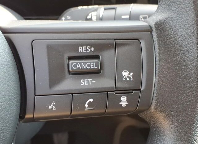 
								Nissan Kicks full									