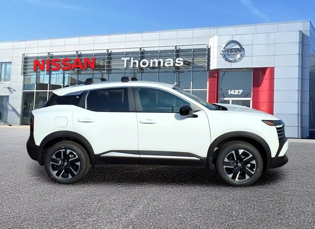 
								Nissan Kicks full									