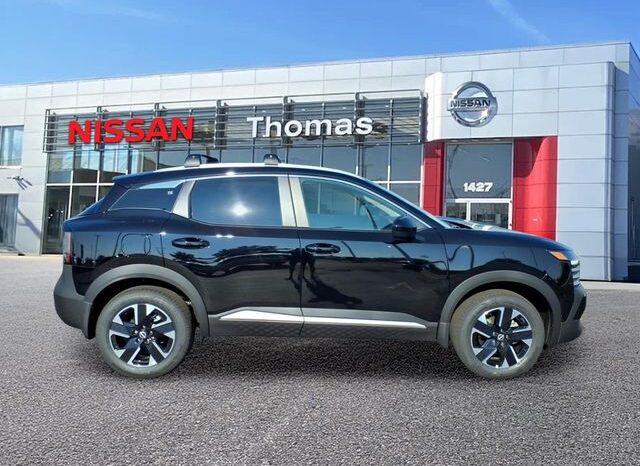 
								Nissan Kicks full									