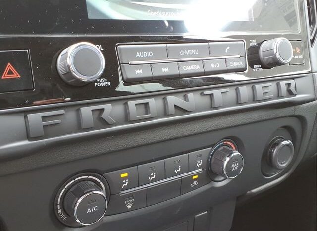 
								Nissan Frontier full									