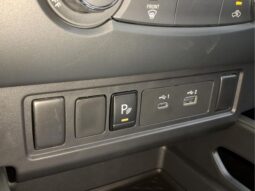 
										Nissan Frontier full									