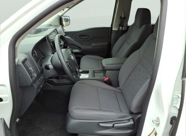 
								Nissan Frontier full									