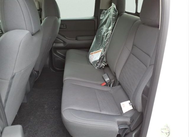 
								Nissan Frontier full									