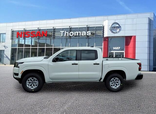 
								Nissan Frontier full									