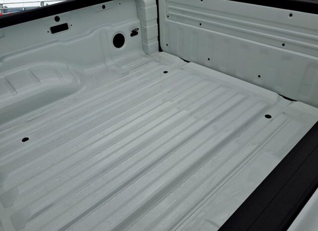 
								Nissan Frontier full									