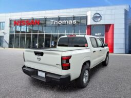 
										Nissan Frontier full									