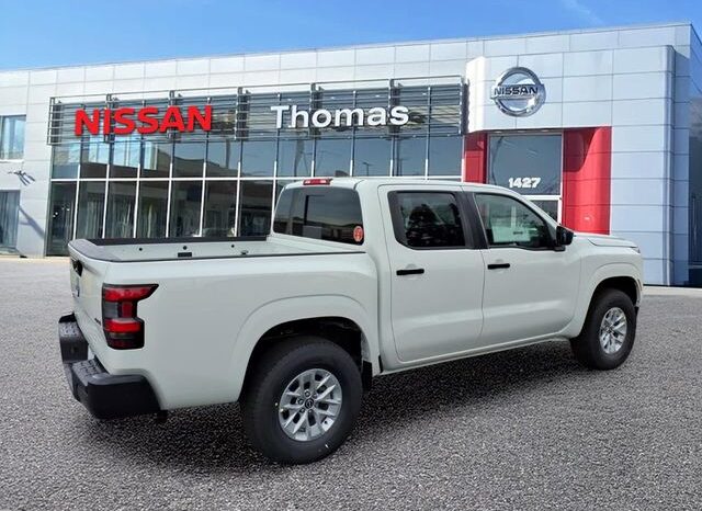 
								Nissan Frontier full									