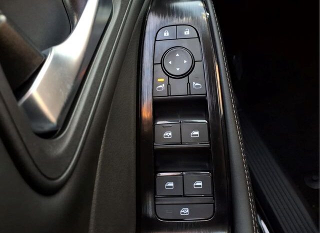 
 Nissan Rogue full									