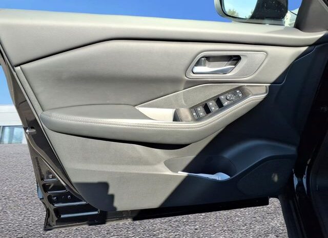
 Nissan Rogue full									