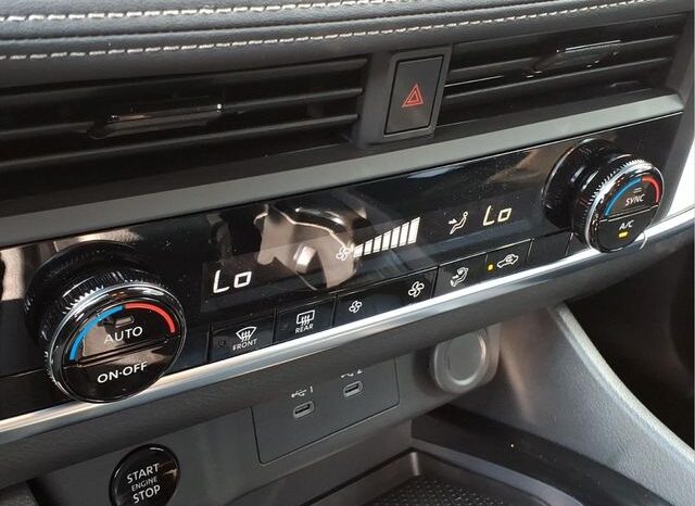 
 Nissan Rogue full									