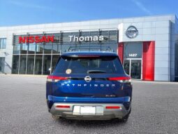 
 Nissan Pathfinder full									