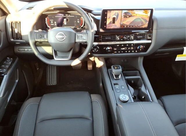 
 Nissan Pathfinder full									