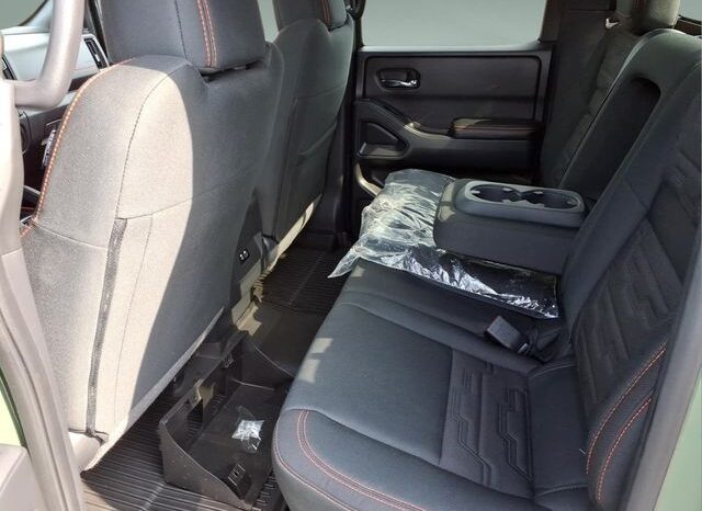 
 Nissan Frontier full									