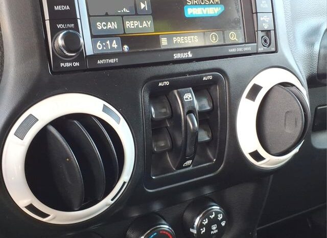 
								Jeep Wrangler full									