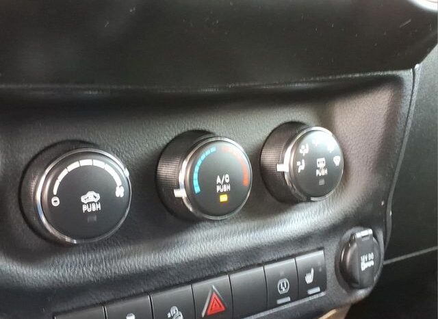 
								Jeep Wrangler full									