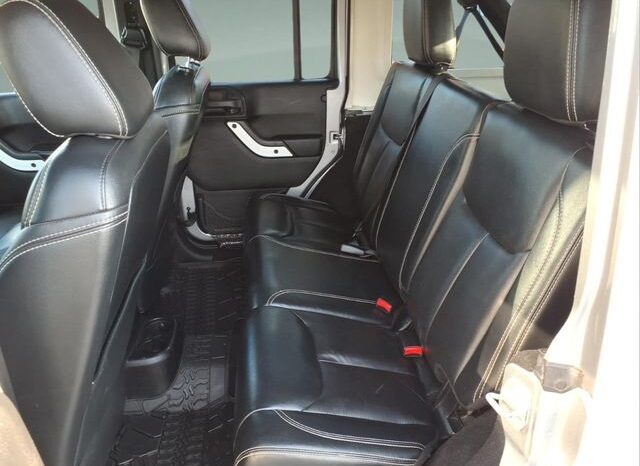 
								Jeep Wrangler full									