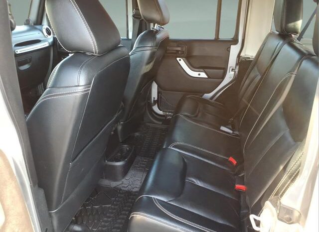 
								Jeep Wrangler full									