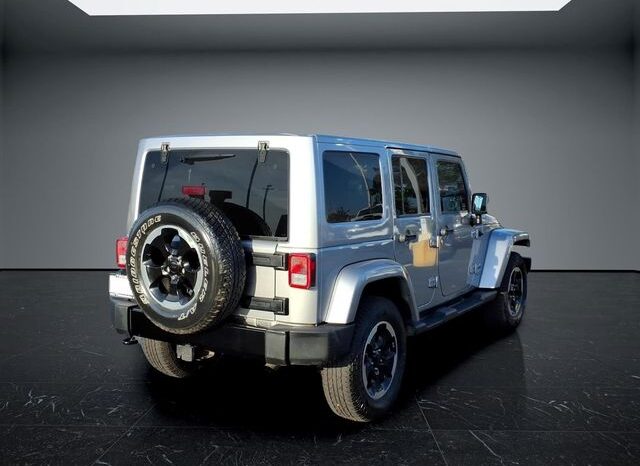 
								Jeep Wrangler full									