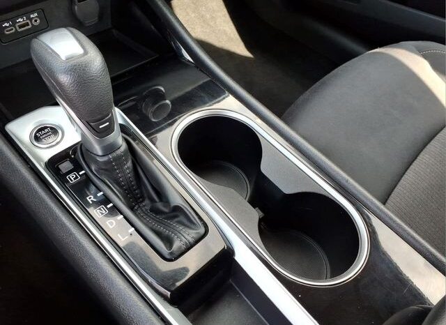 
								Nissan Altima full									
