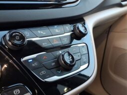 
										Chrysler Pacifica full									