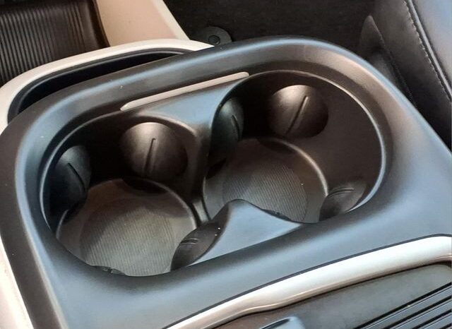 
								Chrysler Pacifica full									