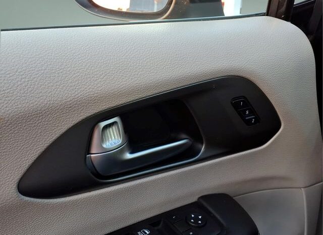 
								Chrysler Pacifica full									