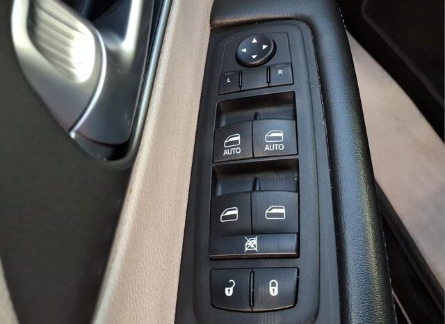 
								Chrysler Pacifica full									