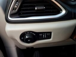 
										Chrysler Pacifica full									