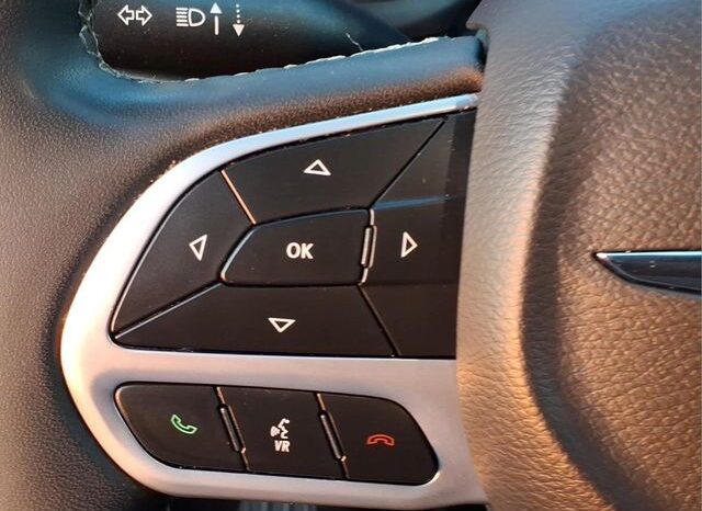 
								Chrysler Pacifica full									