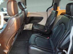 
										Chrysler Pacifica full									