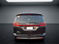 
										Chrysler Pacifica full									