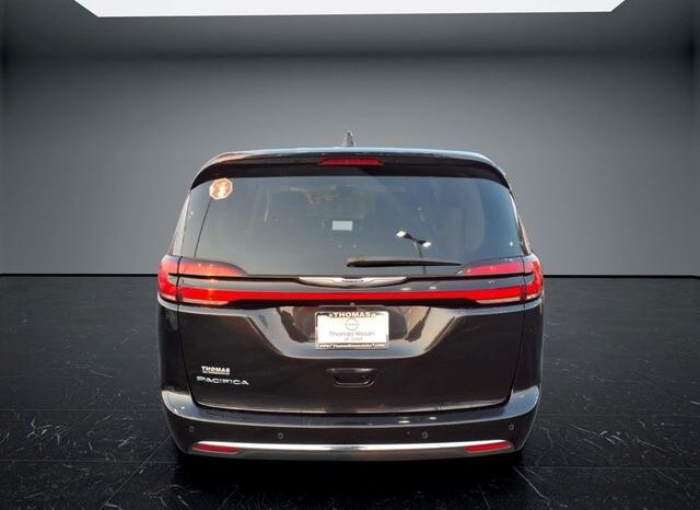 
								Chrysler Pacifica full									