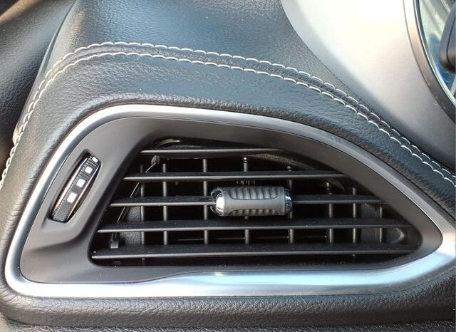 
 Chrysler Pacifica full									