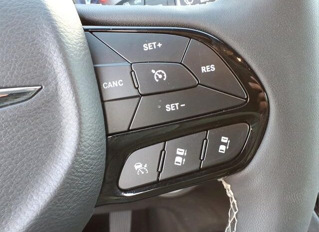 
 Chrysler Pacifica full									