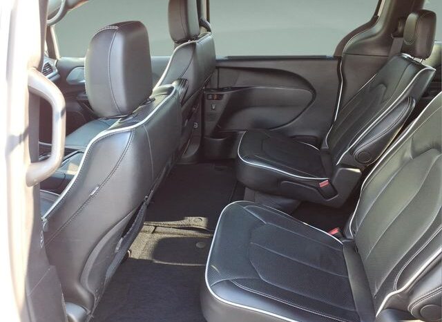 
 Chrysler Pacifica full									
