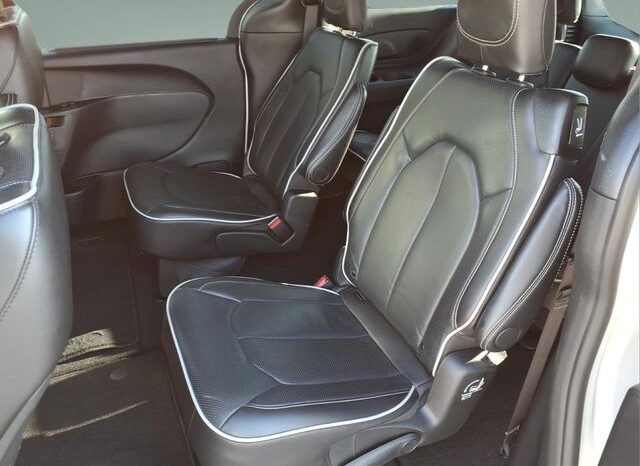 
 Chrysler Pacifica full									