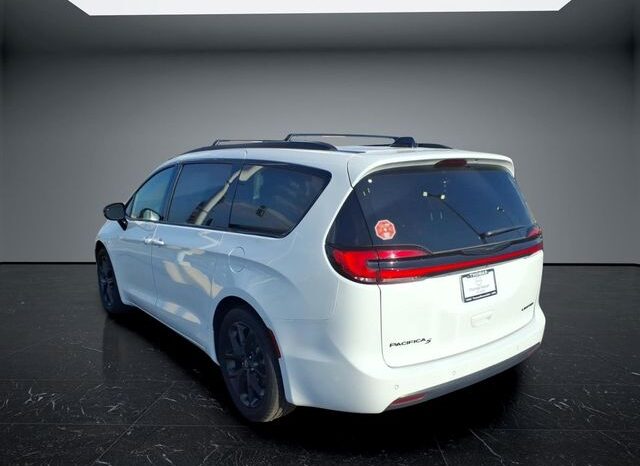 
 Chrysler Pacifica full									